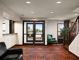 Super 8 By Wyndham Evansville North Motel 2*
