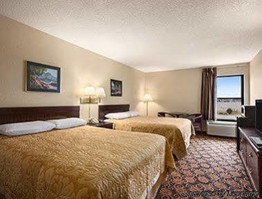 Motel Super 8 By Wyndham Evansville North