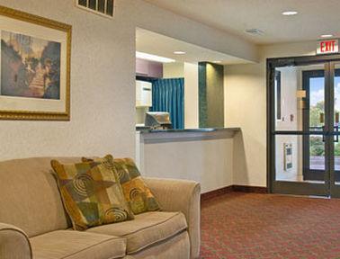 Super 8 By Wyndham Evansville North Motel 2*